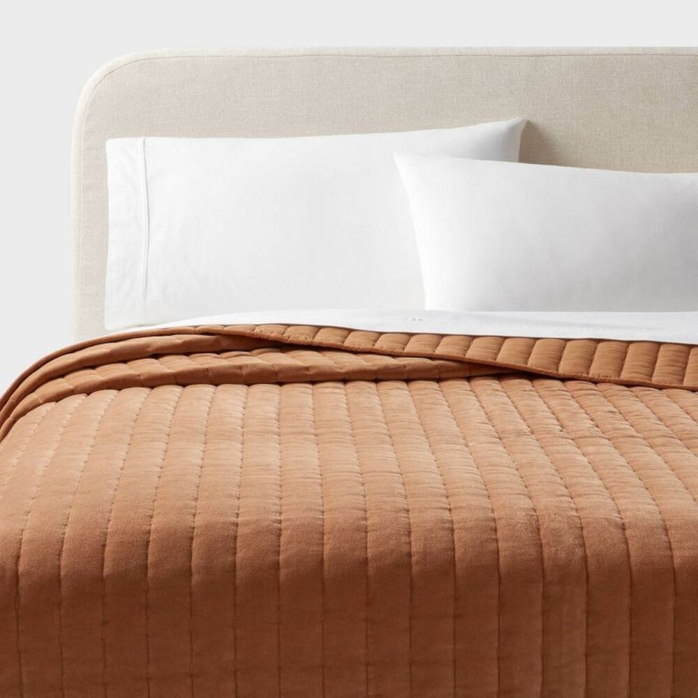 Full/Queen Channel Stitch Velvet Quilt Camel - Threshold